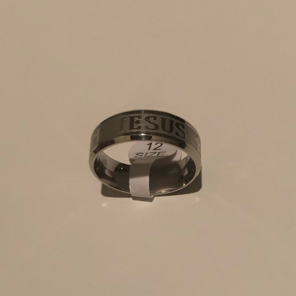 Silver Jesus Ring - Picture 4 of 7